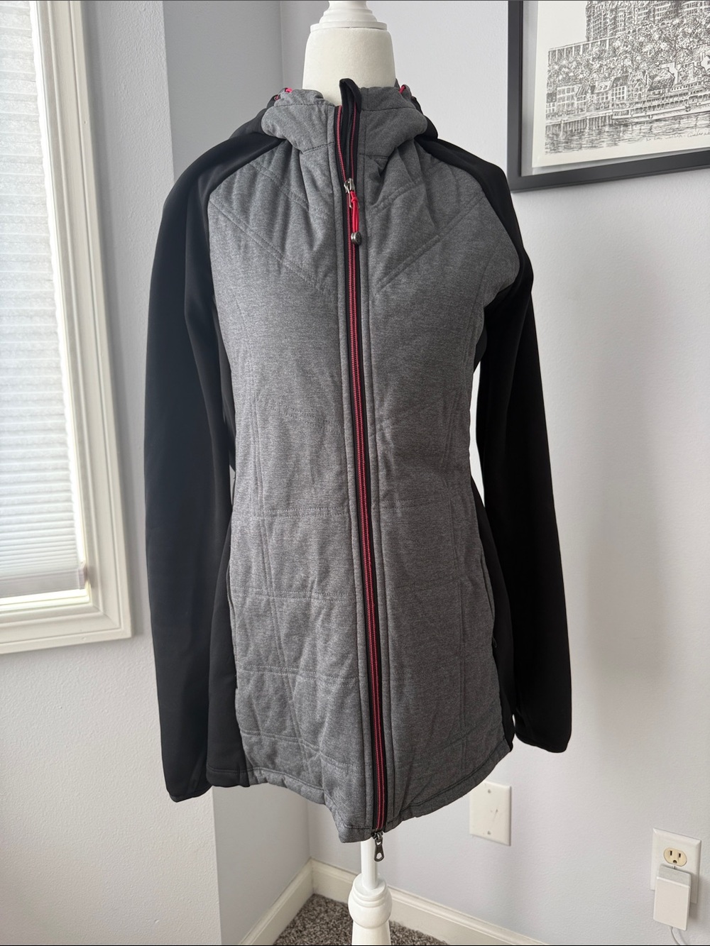 Athleta Gray & Black Quilted Hooded Utility Jacket with Red Trim